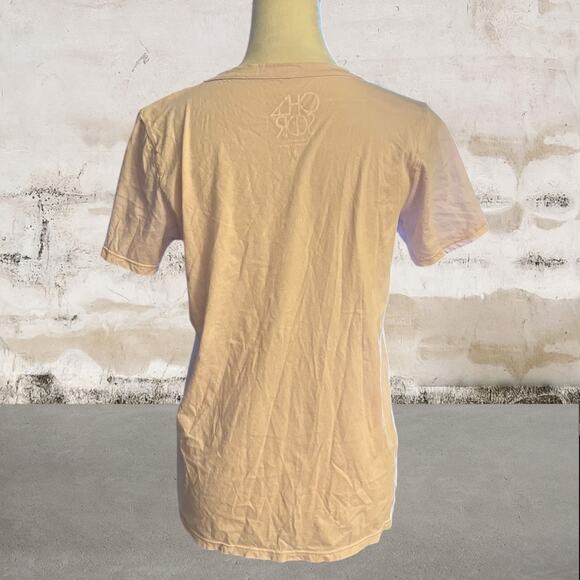 Chaser NWT Womens Sweet Dreams Graphic Tee Size Medium - Picture 4 of 6